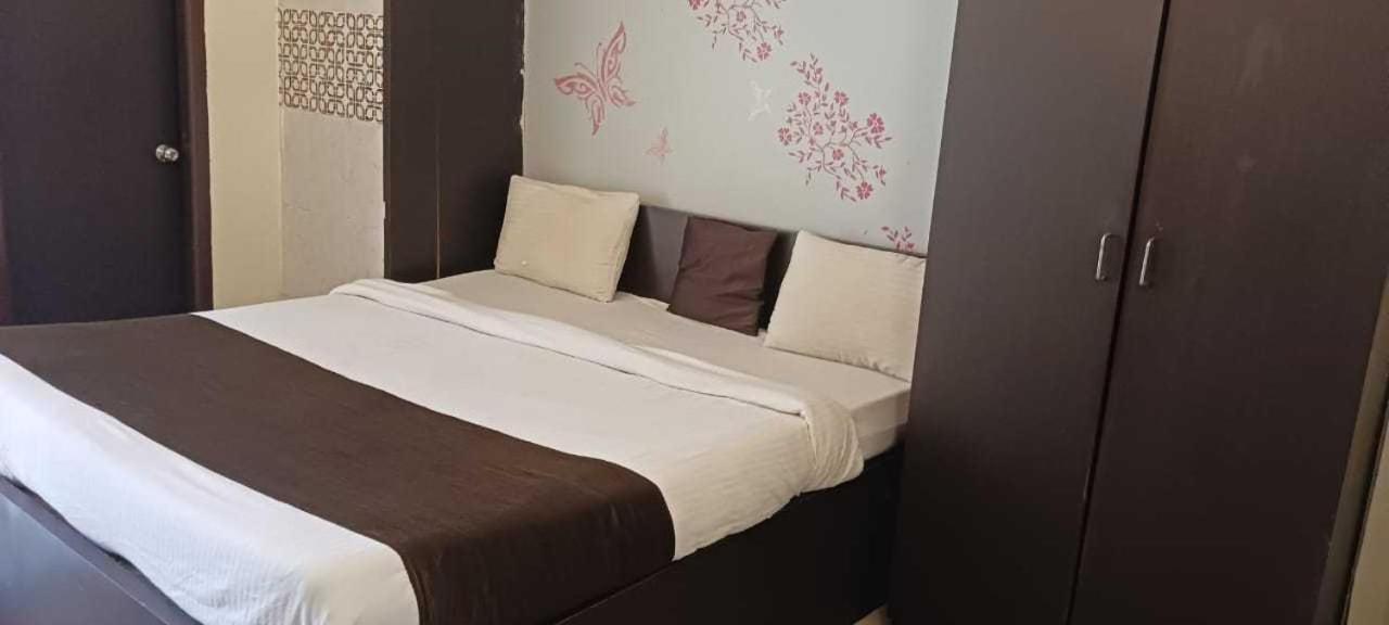 Oyo Stellar Resort 부바네스 외부 사진